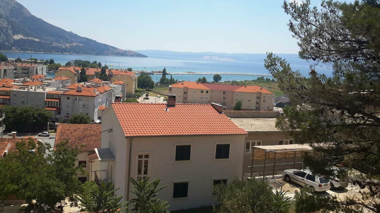 Apartments Elin Omiš Eksteriør billede